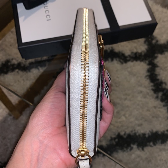 Gucci Sylvie wallet with embroidery - Picture 3 of 6